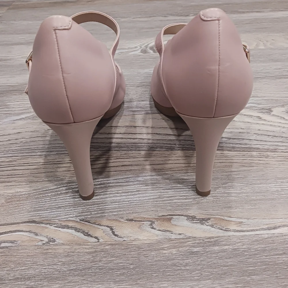 Clarks Classic Mary Jane Pumps in Blush Pink - - Picture 12 of 16